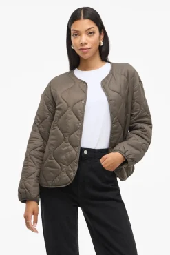 Abrigo acolchado ultraligero