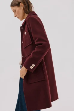 Abrigo botones dorados