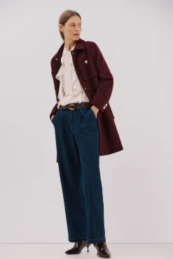 Abrigo botones dorados