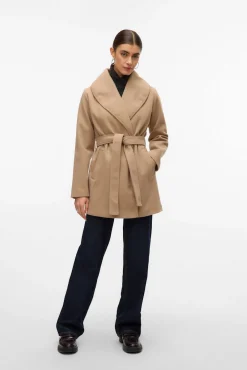 Abrigo corto de paño