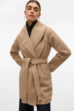 Abrigo corto de paño