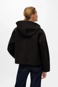 Abrigo corto de paño