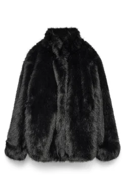 Abrigo corto de pelo talla grande