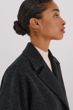 Abrigo corto desestructurada