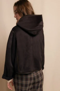 Abrigo corto efecto doble faz capucha