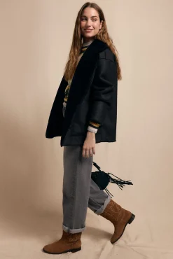 Abrigo corto efecto doble faz