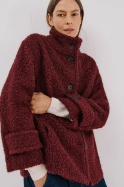 Abrigo corto tejido suave