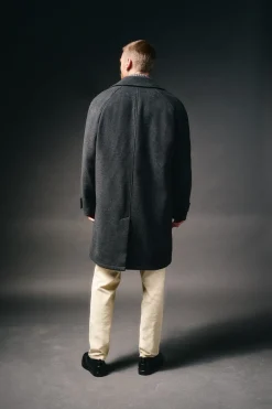 Abrigo cruzado de lana