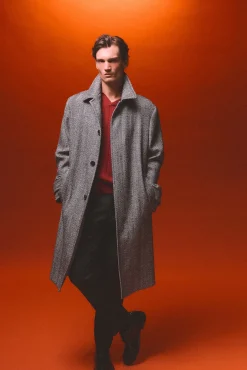 Abrigo cuello camisero espiga