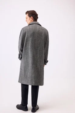 Abrigo cuello camisero espiga