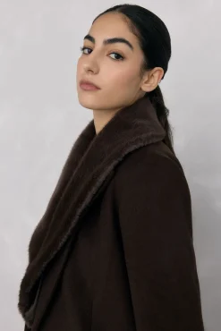 Abrigo cuello efecto pelo