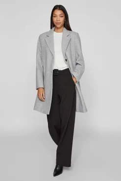 Abrigo de paño con solapas