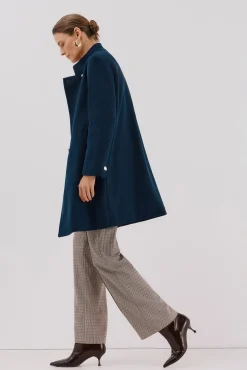 Abrigo doble cruce botón dorado