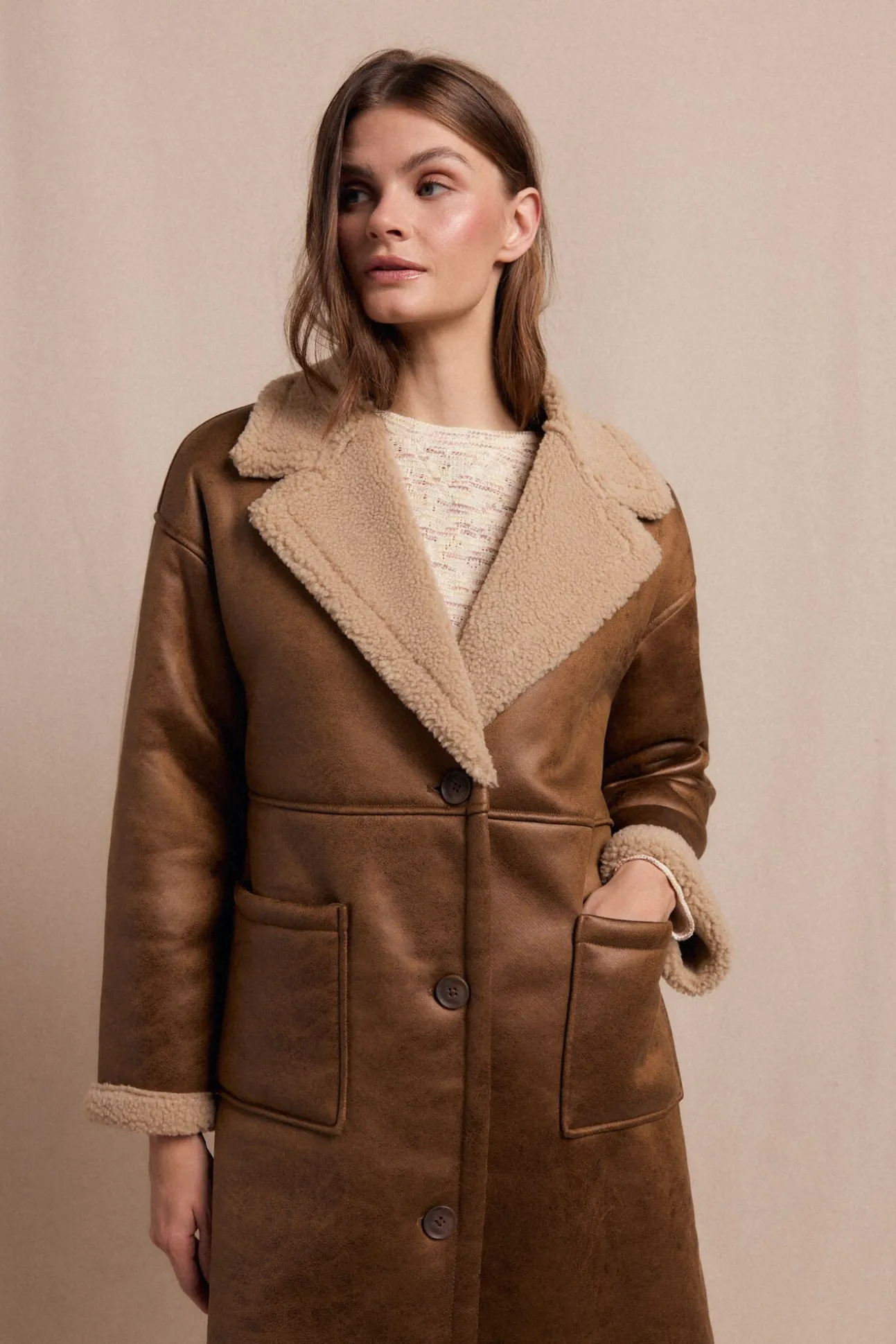 Abrigo efecto doble faz largo