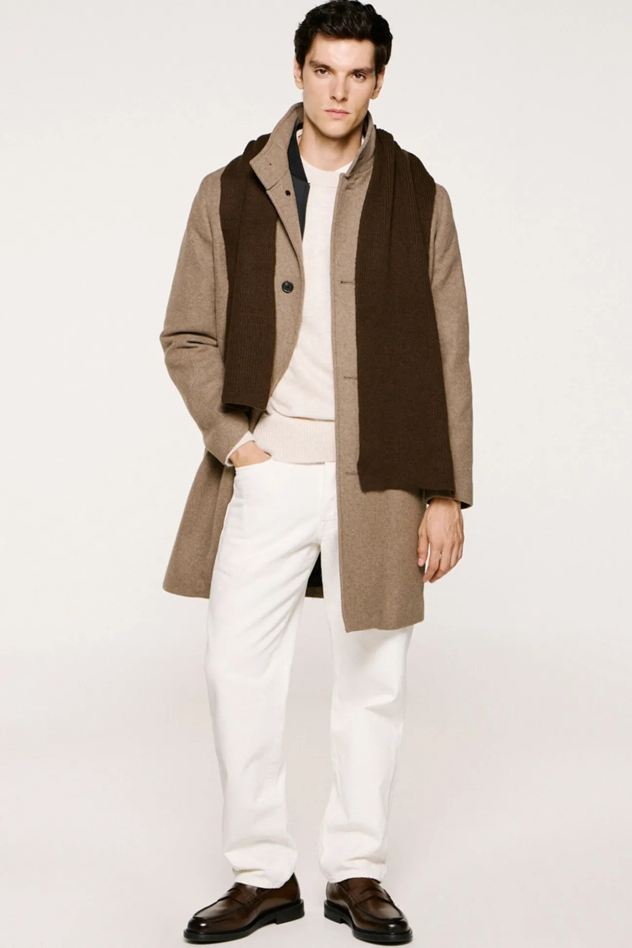 Abrigo lana cuello chimenea