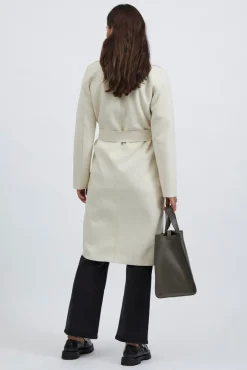 Abrigo largo anudado