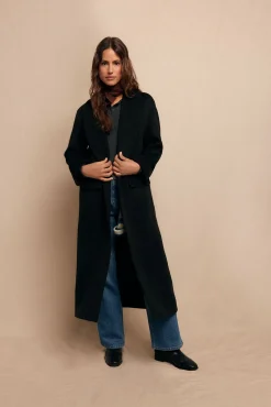 Abrigo largo con cuello esmoquín