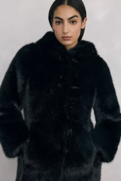 Abrigo largo de efecto pelo