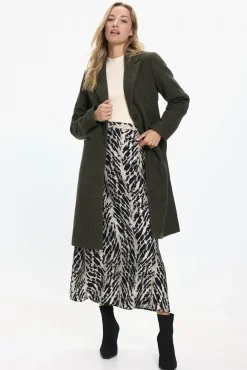 Abrigo largo de paño y espiga