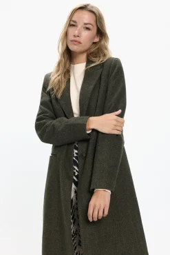 Abrigo largo de paño y espiga