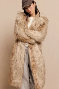 Abrigo largo efecto pelo