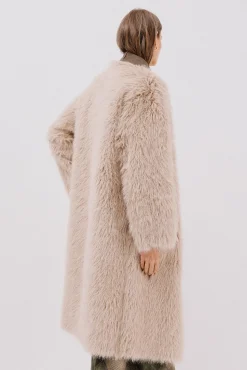 Abrigo largo efecto pelo reversible