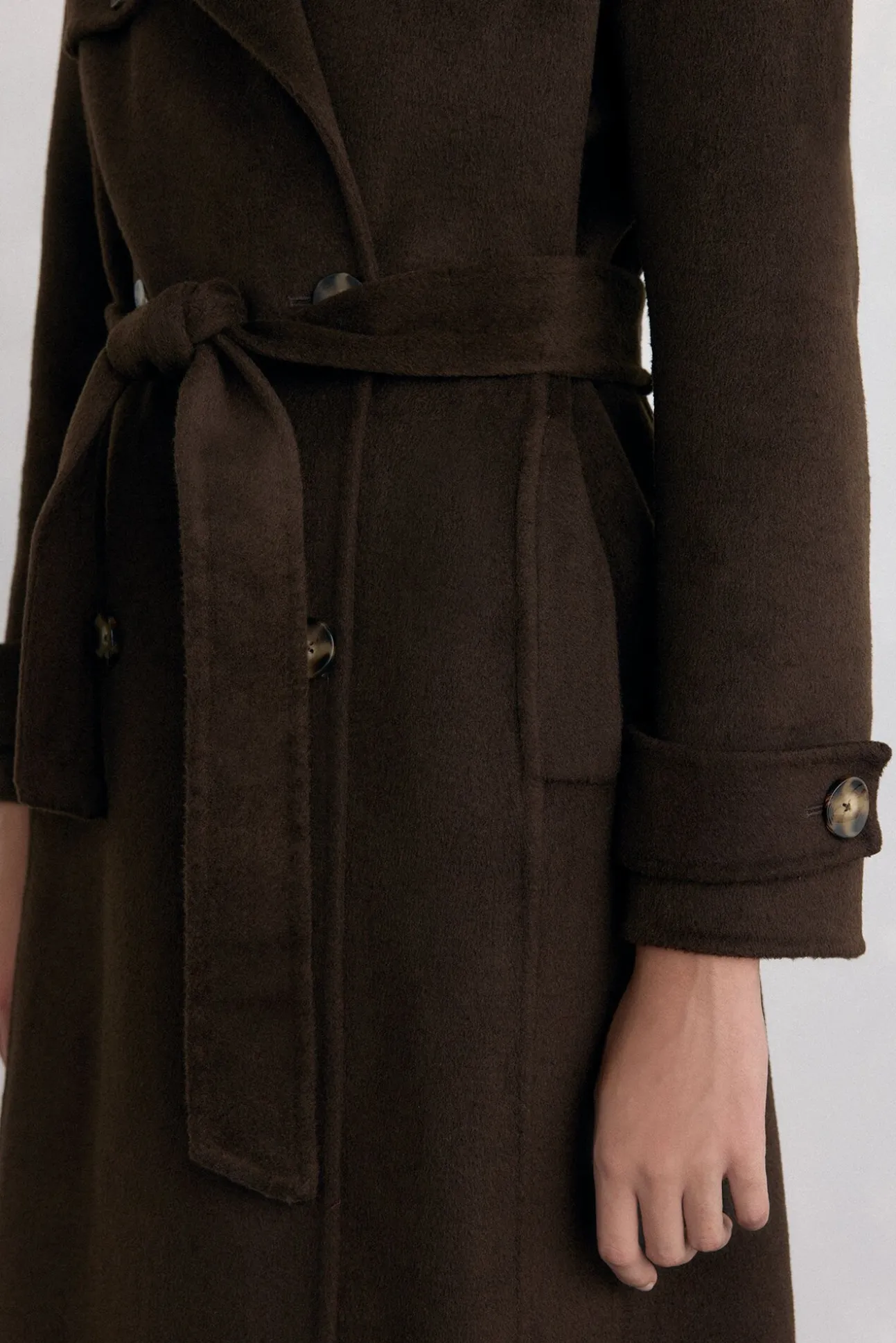 Abrigo largo paño tipo trench