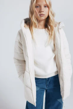 Abrigo largo para niña