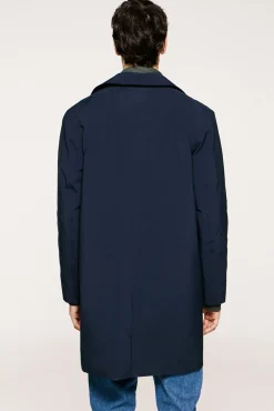 Abrigo técnico resistente al agua con chaleco desmontable