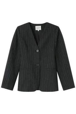 Americana sin cuello