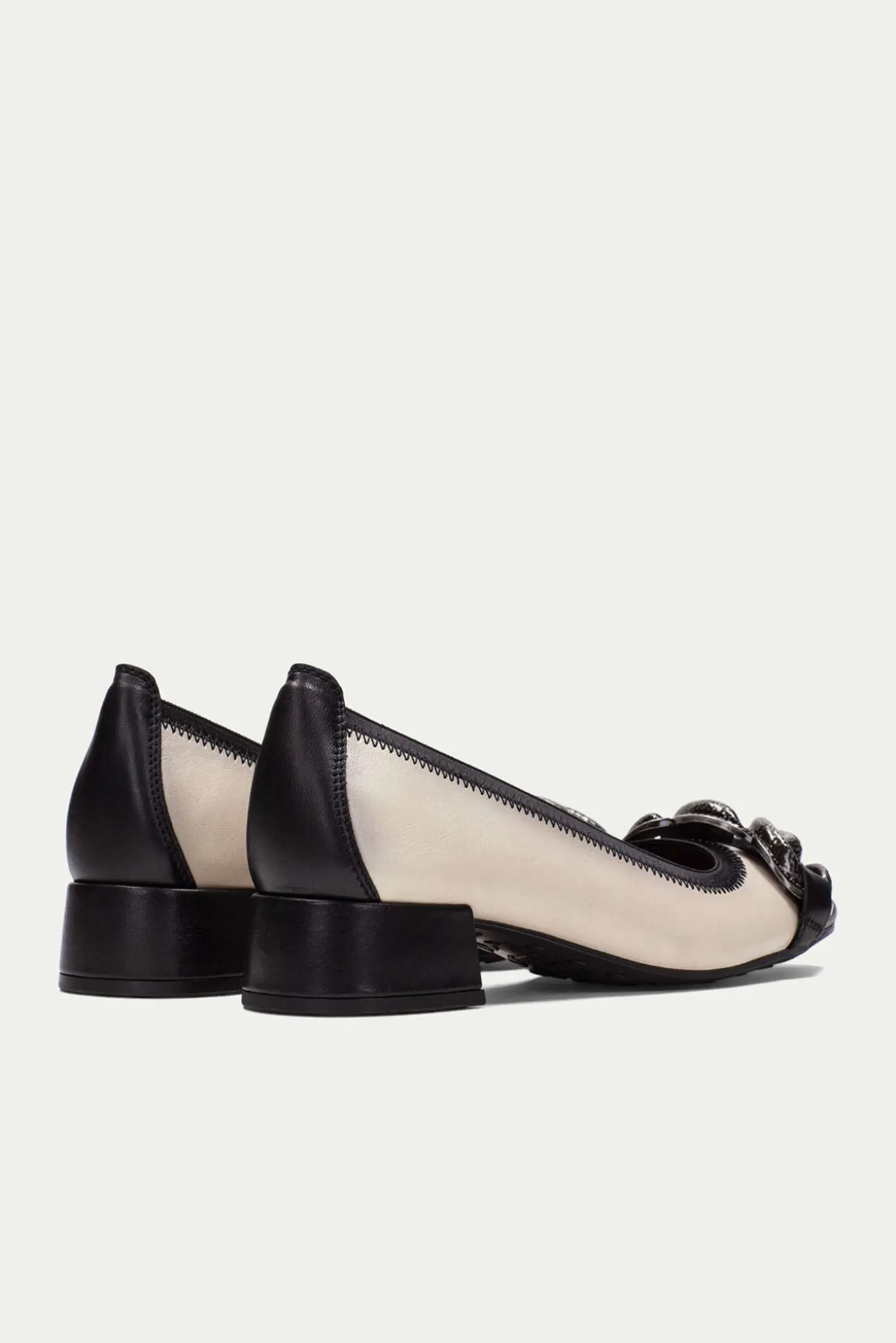 Bailarina punta cuadrada adorno cadena OPORTO