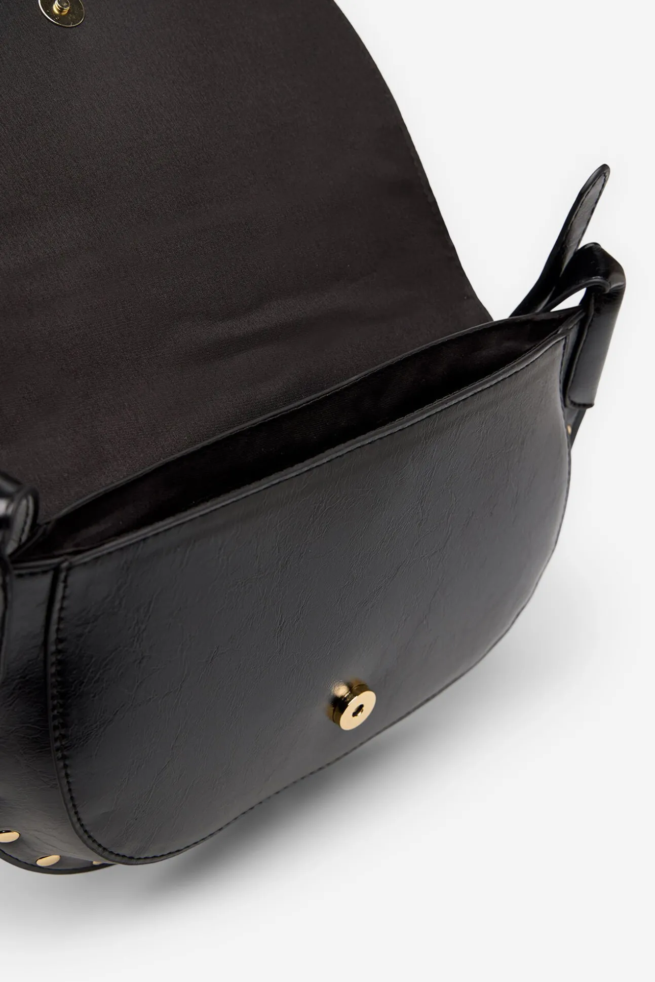 Bandolera solapa tachas