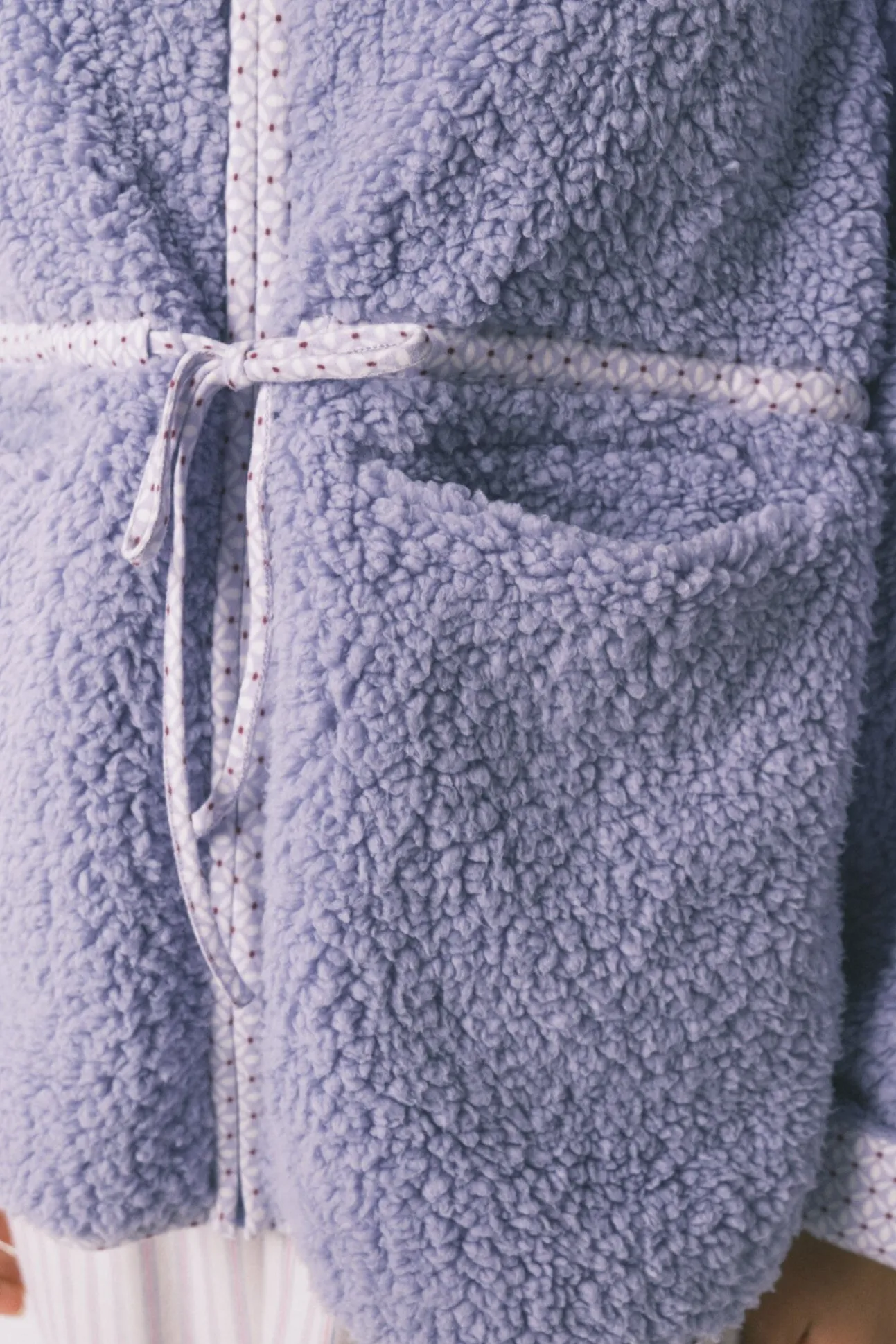 Bata corta borreguito lila