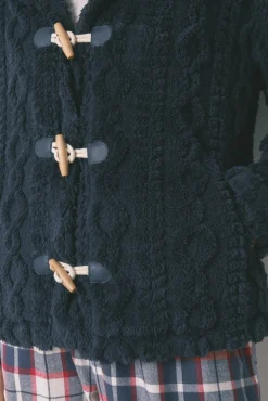 Bata corta capucha polar suave azul