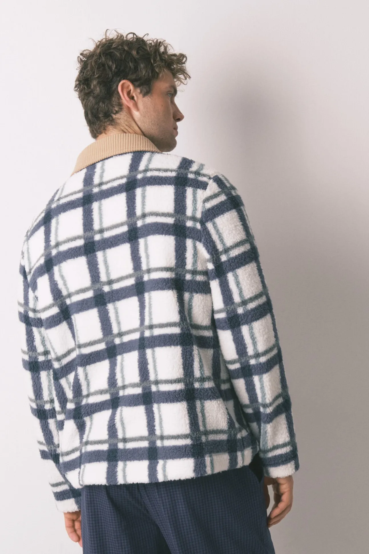 Bata corta hombre borreguito cuadros