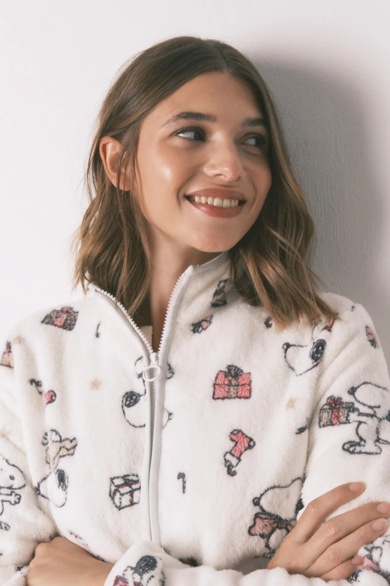 Bata corta polar blanco estampado Snoopy