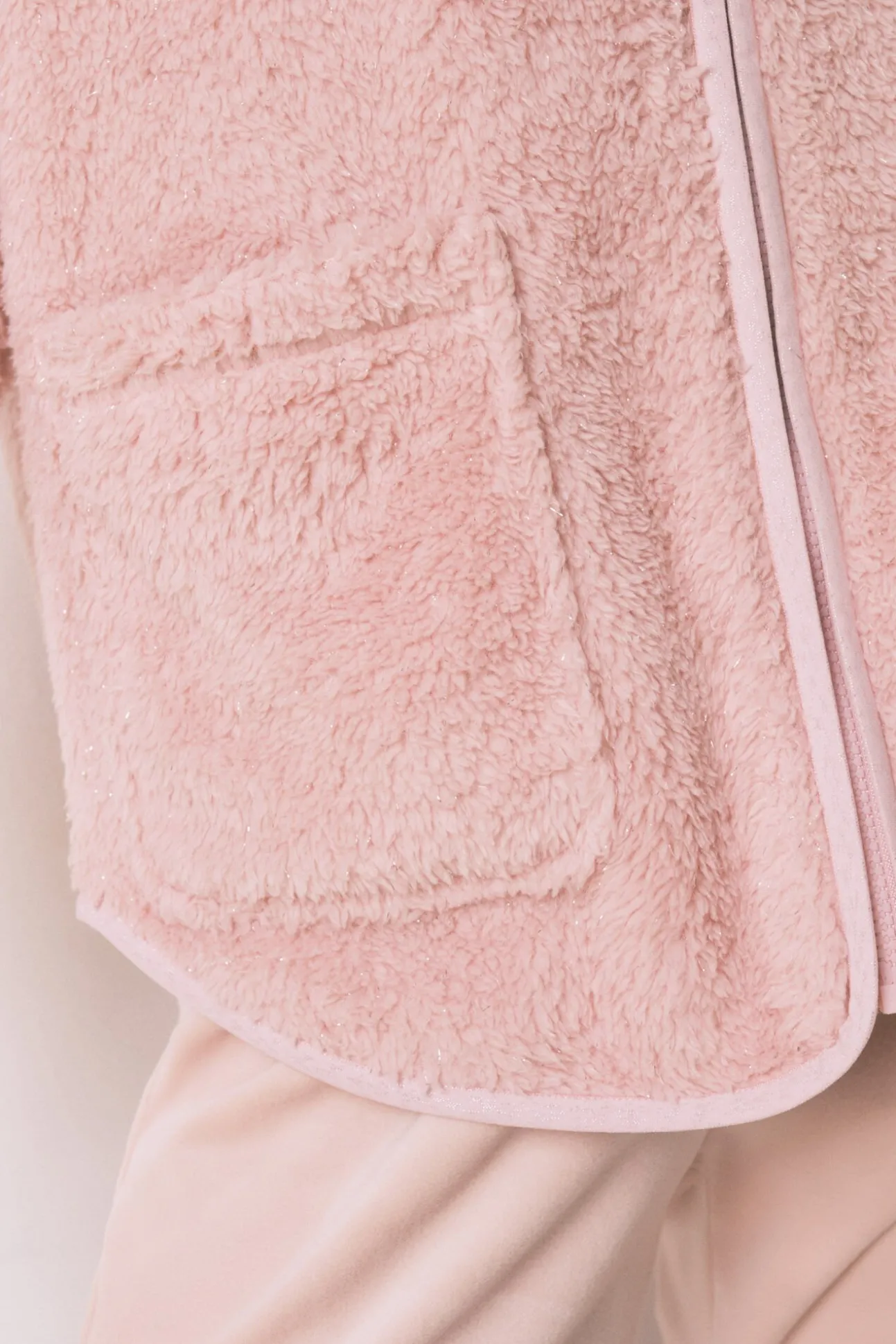 Bata corta tejido pelo rosa lurex