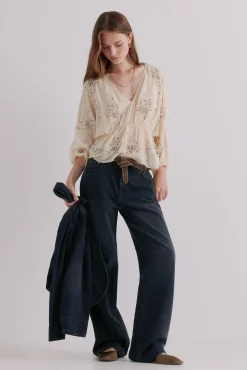 Beatrice. Vaqueros de corte recto