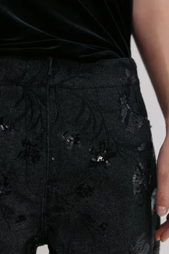 Becca. Vaquero bordado