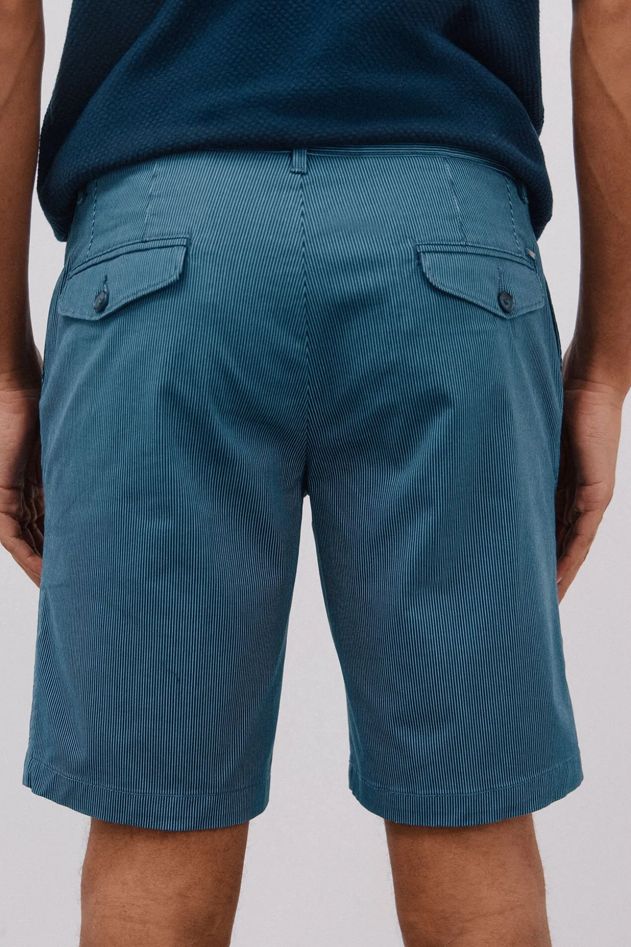 Bermuda chino estampada