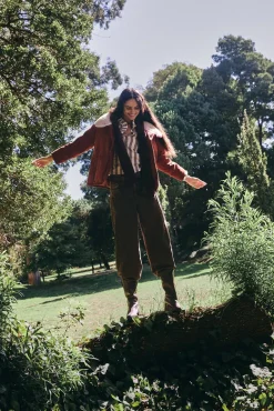 Beth. Vaqueros efecto lavado