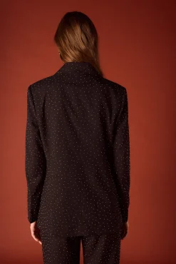 Blazer entallada de strass.