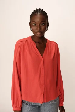 Blusa con corte regular de mangas largas