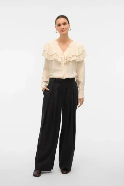 Blusa cuello de volantes