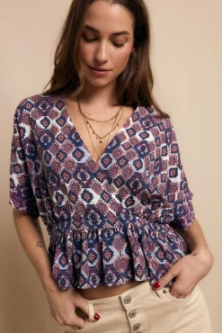 Blusa estampada bordado