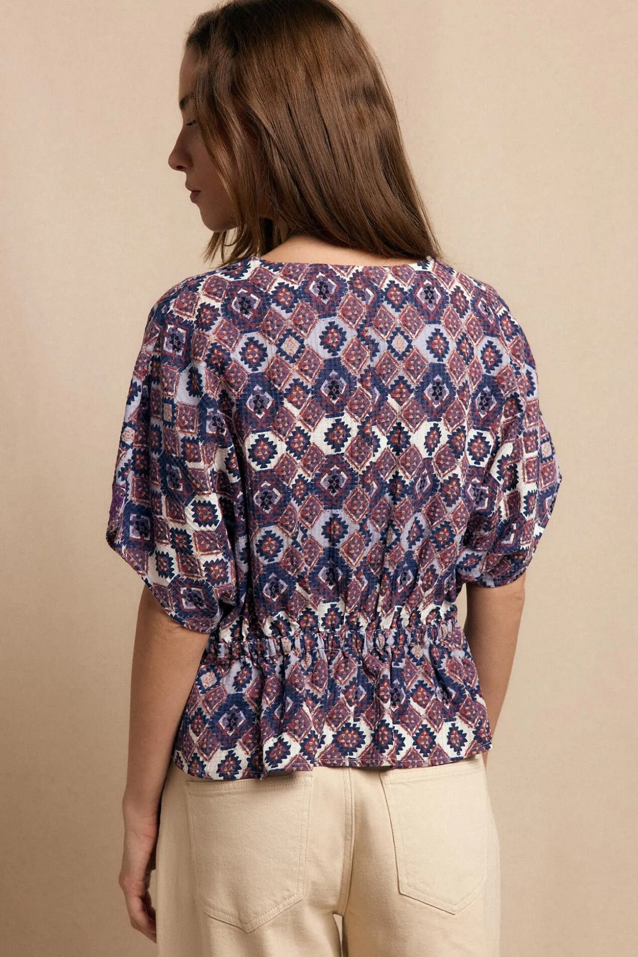 Blusa estampada bordado
