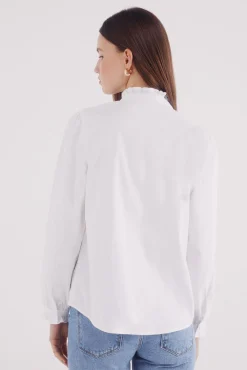 Blusa Oxford cuello volante
