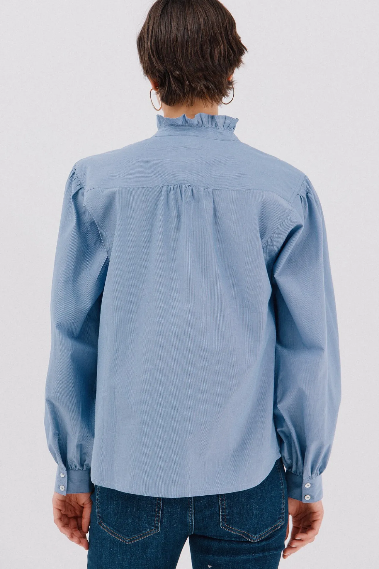 Blusa rayas cuello volantes