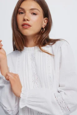 Blusa romántica lace