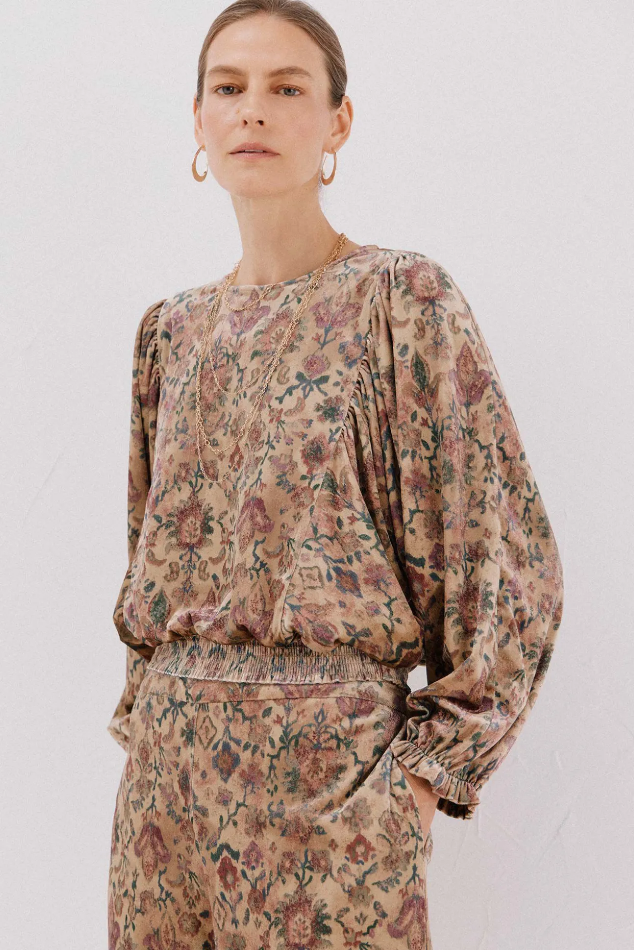 Blusa terciopelo estampada